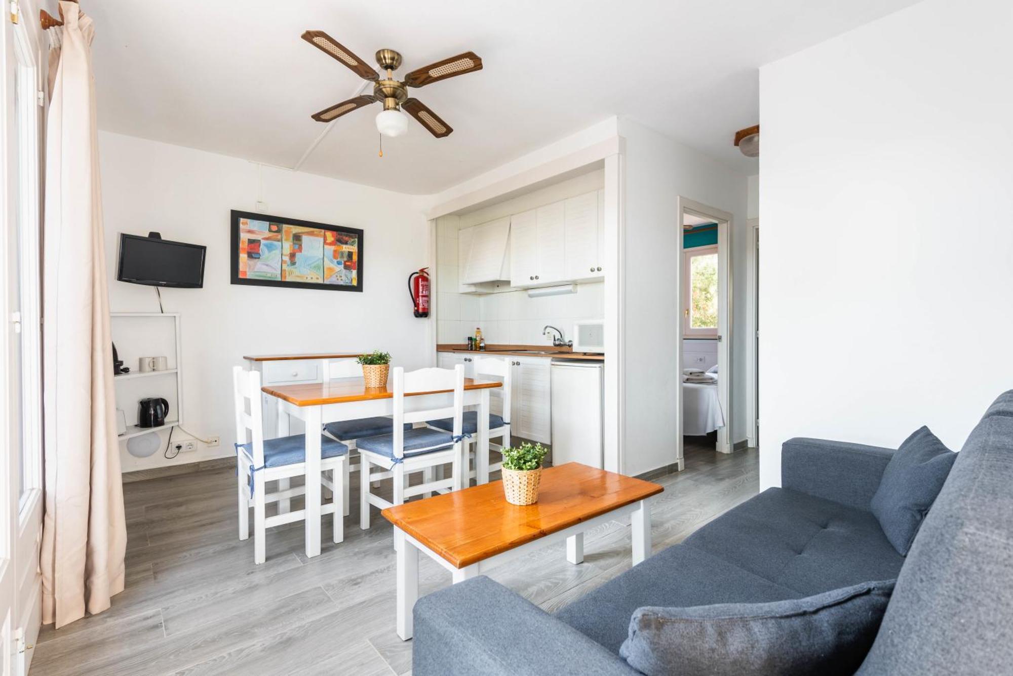 Apartamentos Alta Galdana Cala Galdana  Quarto foto